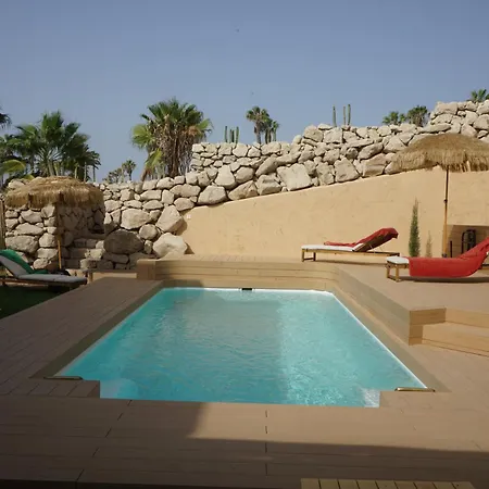 Luxury Amarilla Golf Βίλα